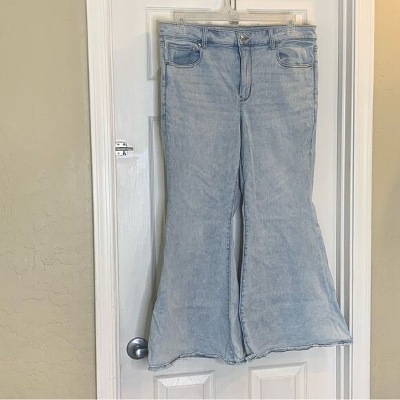 AE Pride Ne(x)t Level Festival Flare Jean Size 18 Short - Picture 7 of 15